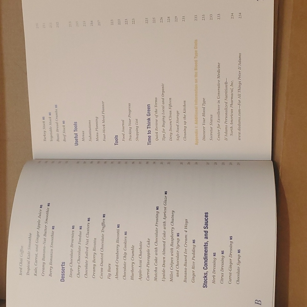 👩🏻‍🍳 Eat Right 4 Your Type paperback cookbook📚 - Picture 10 of 11